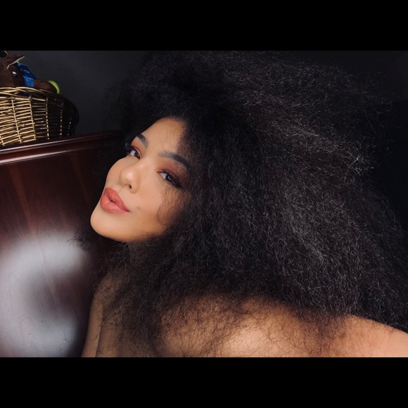 Meet your Posher, Lynesa - Picture 1 of 1